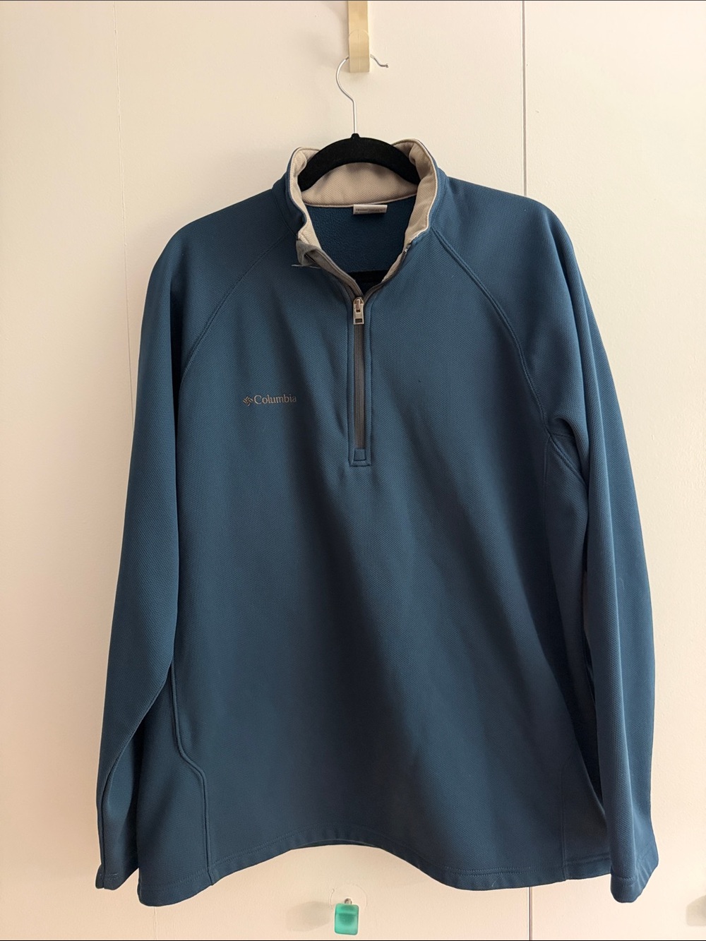 Columbia Men’s Teal Blue Quarter-Zip Fleece with Contrast Collar